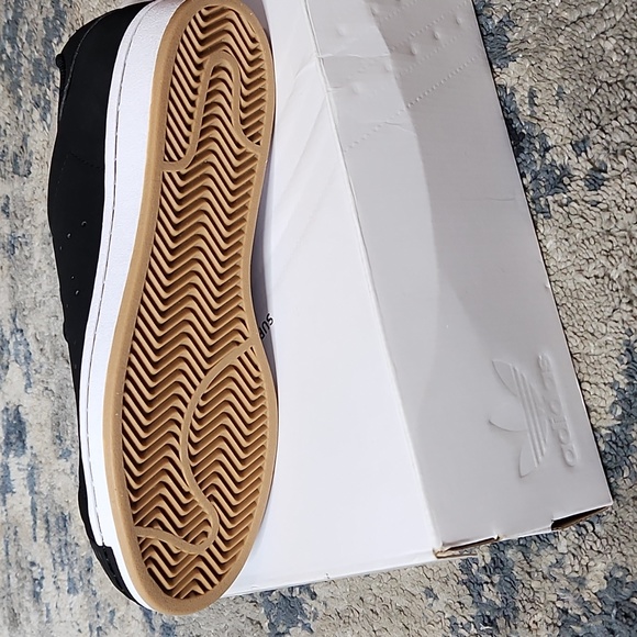 Men's Superstar Pure Black Sneakers Gold Trefoil Logo FZ2145 - Picture 6 of 8